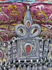 Turkmenischer Schmuck geh�rt zu den besonderen Best�nden der Sammlung K�hler-Osbahr      